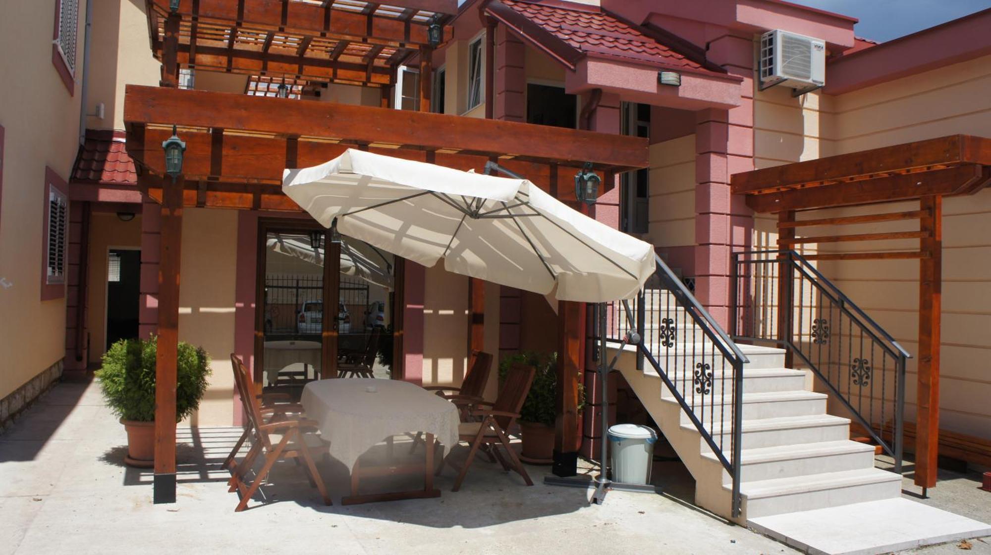 Apartments Dragovic Никшич Экстерьер фото